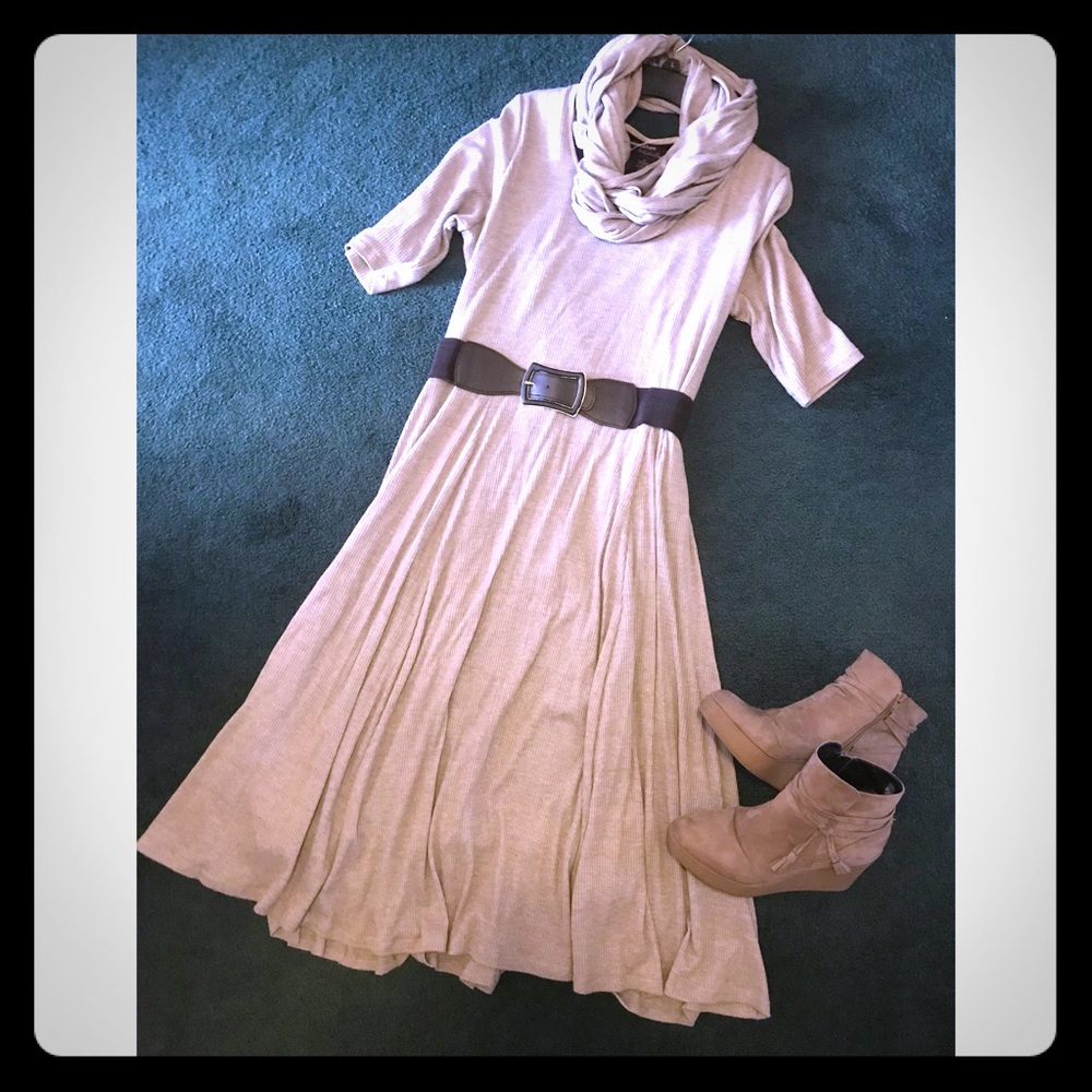 Long ribbed belted a-line dress